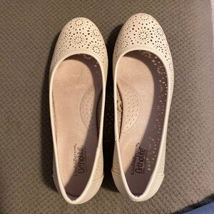 Croft&Barrow size 6 Ortholite slip-on shoes